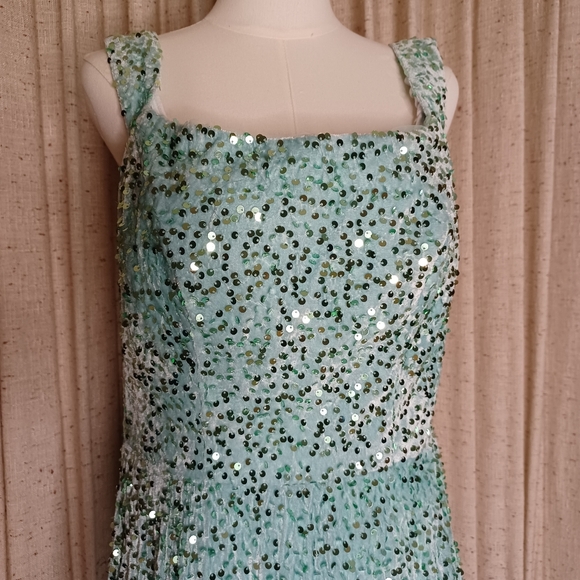 BEAUTIFUL Mint Geeen Aqua Sequence formal Dress size 12 - Picture 3 of 17